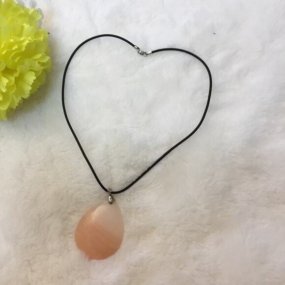 Large Coral Stone Necklace - Picture 3 of 8